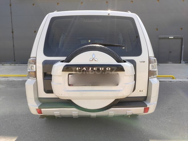Mitsubishi Pajero 2011, 300,000 km - 3.5 l - Bakı