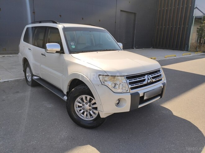Mitsubishi Pajero 2011, 300,000 km - 3.5 l - Bakı