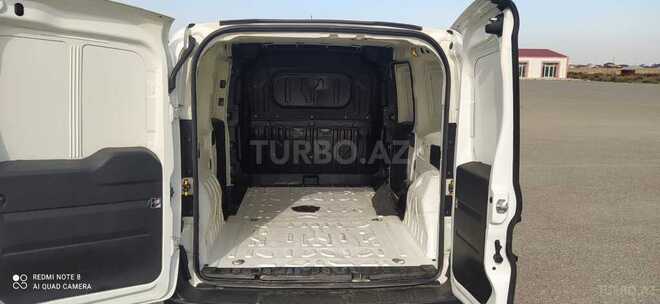 Fiat Doblo 2019, 42,500 km - 1.4 l - Bakı