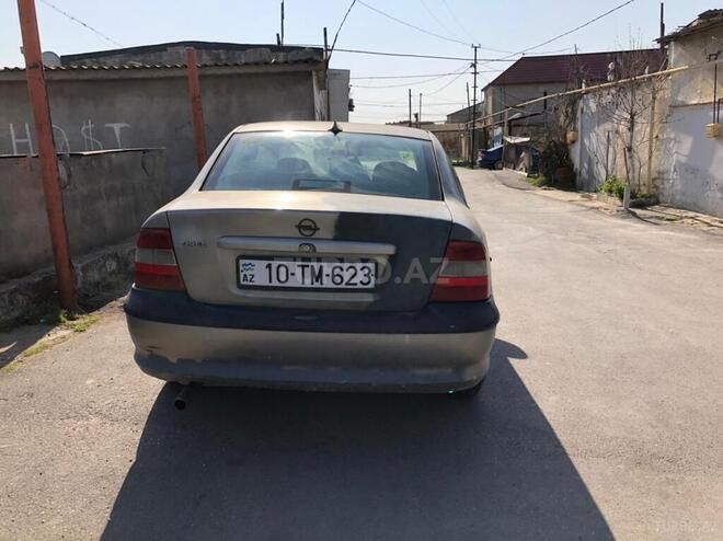 Opel Vectra 1996, 300,000 km - 2.0 l - Bakı
