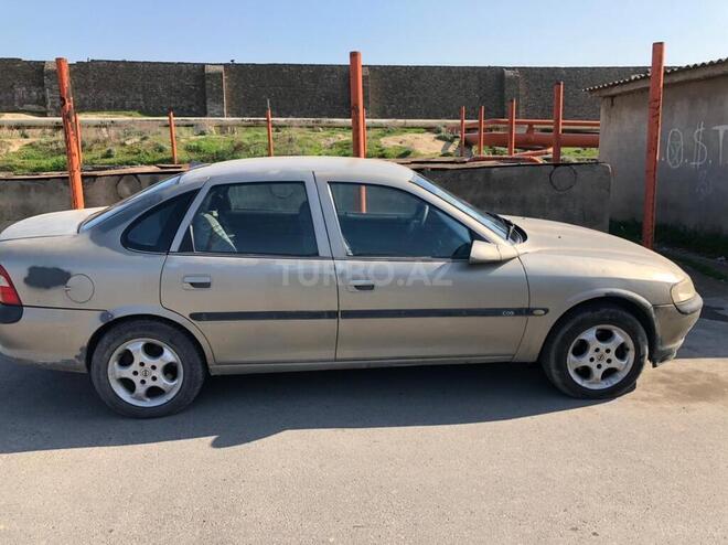 Opel Vectra 1996, 300,000 km - 2.0 l - Bakı
