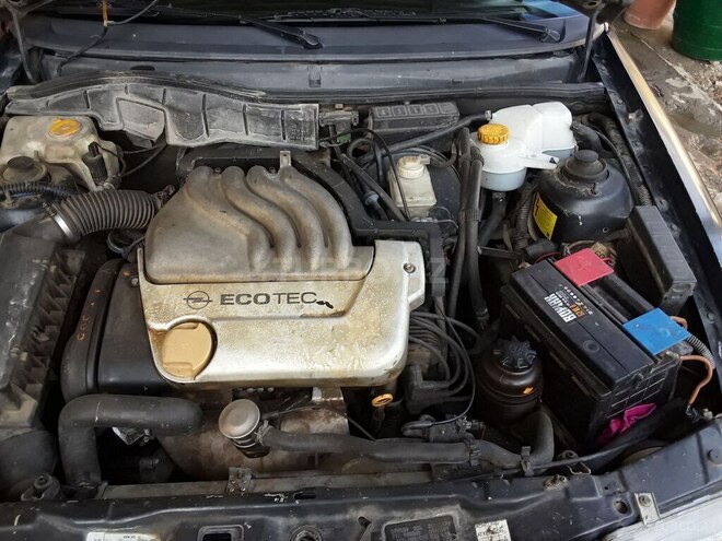 Opel Astra 1995, 248,230 km - 1.6 л - Gəncə