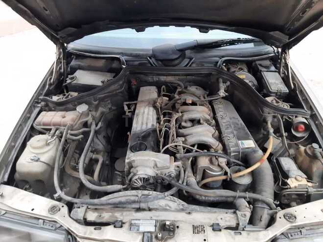 Mercedes E 300 1991, 354,698 km - 3.0 л - Bakı