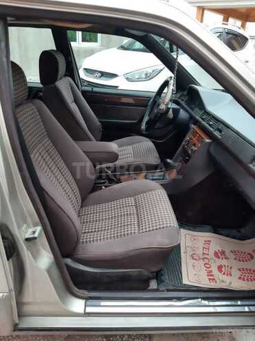 Mercedes E 300 1991, 354,698 km - 3.0 л - Bakı