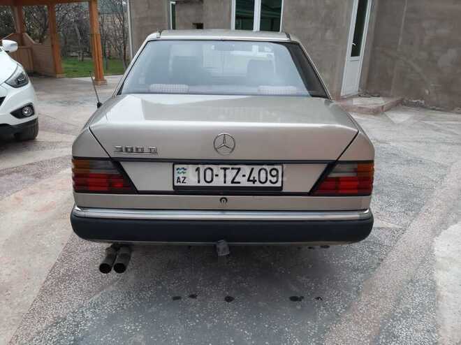 Mercedes E 300 1991, 354,698 km - 3.0 л - Bakı
