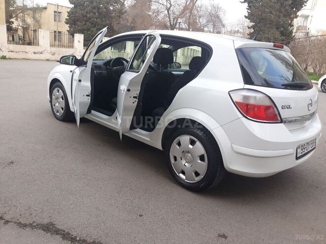 Opel Astra 2006, 147,000 km - 1.3 l - Bakı