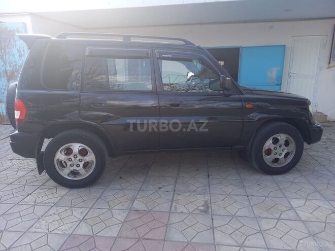 Mitsubishi Pajero io 2000, 212,345 km - 1.8 л - Beyləqan