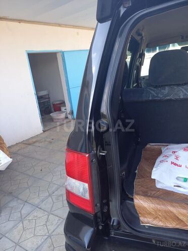 Mitsubishi Pajero io 2000, 212,345 km - 1.8 л - Beyləqan