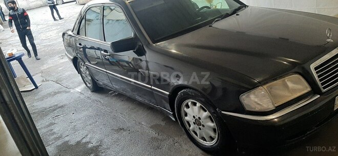 Mercedes C 230 1998, 353,180 km - 2.3 л - Şəki