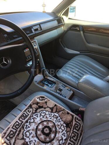 Mercedes E 200 1992, 380,000 km - 2.0 л - Bakı