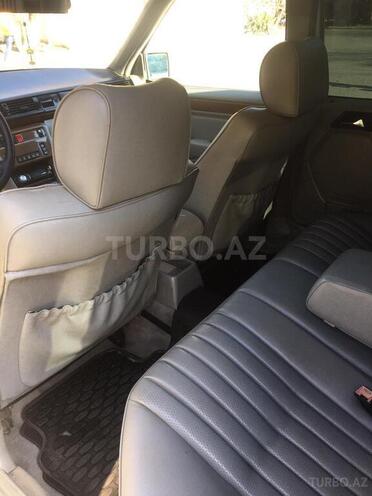 Mercedes E 200 1992, 380,000 km - 2.0 л - Bakı