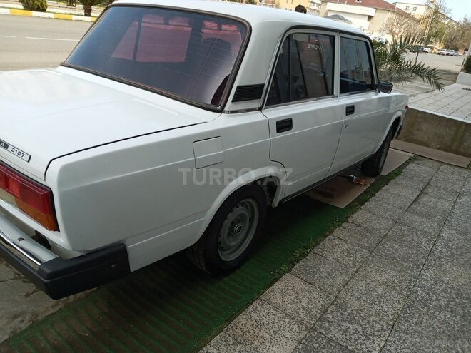 LADA (VAZ) 2107 2008, 210,000 km - 1.6 л - Astara