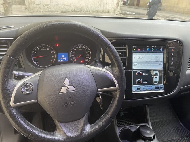 Mitsubishi Outlander 2013, 135,000 km - 2.4 л - Bakı