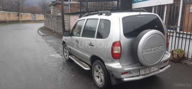 Chevrolet Niva 2007, 185,000 km - 1.7 л - Zaqatala