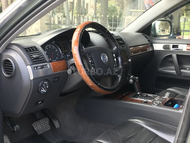 Volkswagen Touareg 2004, 180,455 km - 3.2 l - Tovuz