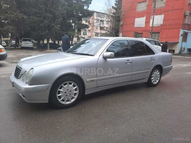Mercedes E 280 2001, 232,000 km - 2.8 l - Bakı