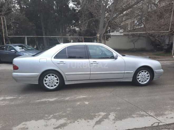 Mercedes E 280 2001, 232,000 km - 2.8 l - Bakı