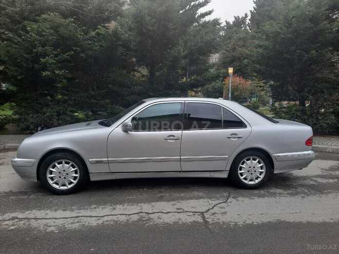 Mercedes E 280 2001, 232,000 km - 2.8 l - Bakı