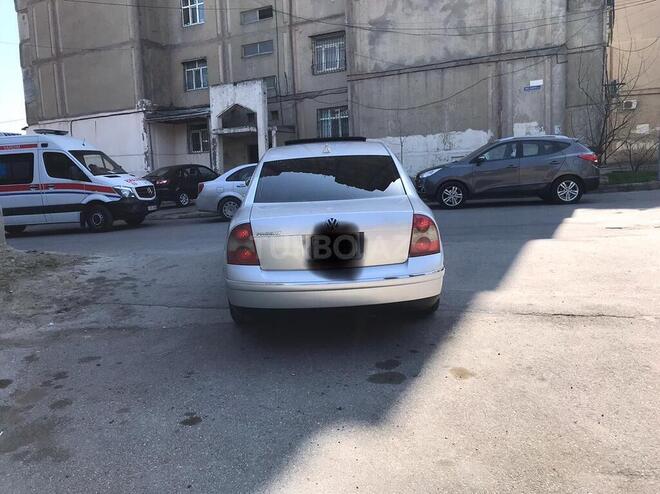 Volkswagen Passat 2001, 327,161 km - 1.8 л - Bakı