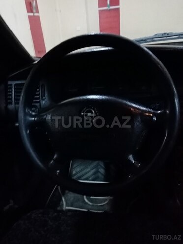 Opel Vectra 1997, 321,000 km - 2.0 l - Gəncə