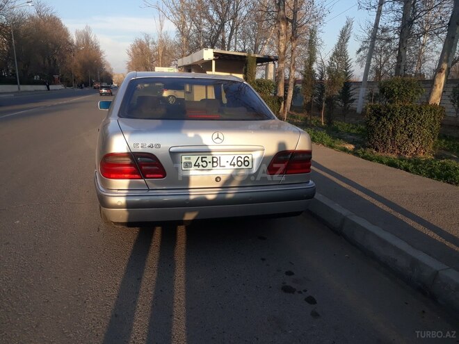 Mercedes E 240 1999, 200,523 km - 2.4 l - Mingəçevir