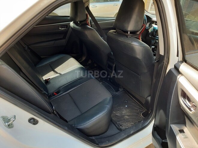 Toyota Corolla 2014, 130,000 km - 1.6 l - Bakı