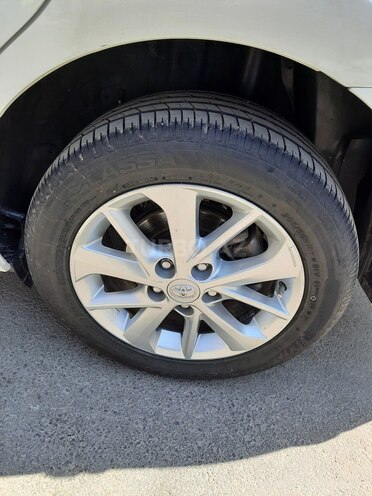 Toyota Corolla 2014, 130,000 km - 1.6 l - Bakı