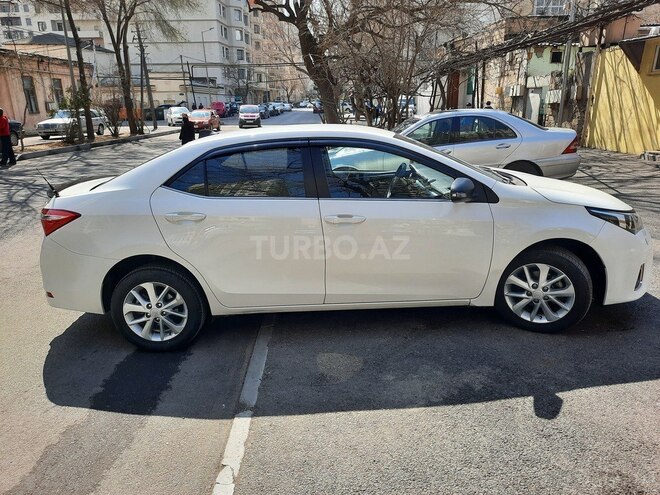 Toyota Corolla 2014, 130,000 km - 1.6 l - Bakı