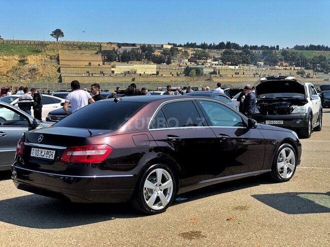 Mercedes E 220 2010, 184,007 km - 2.2 л - Bakı