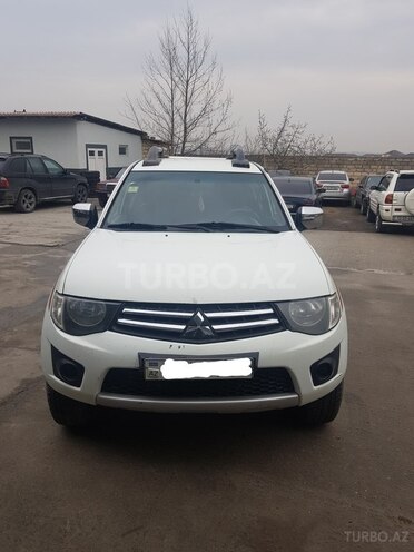 Mitsubishi L200 2012, 219,910 km - 2.5 l - Bakı