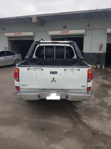 Mitsubishi L200 2012, 219,910 km - 2.5 l - Bakı
