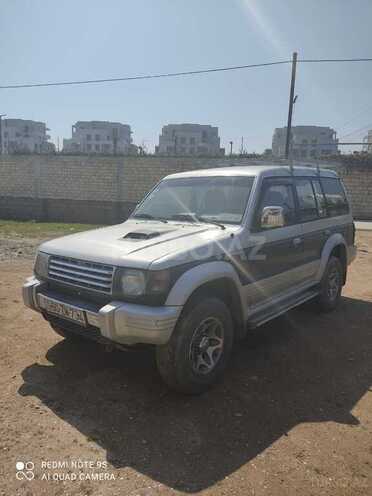 Mitsubishi Pajero 1997, 290,000 km - 2.8 l - Bakı