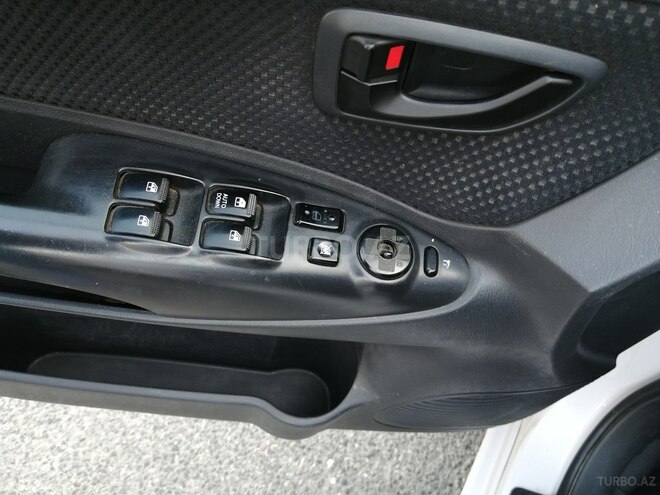 Hyundai Tucson 2008, 160,000 km - 2.0 l - 