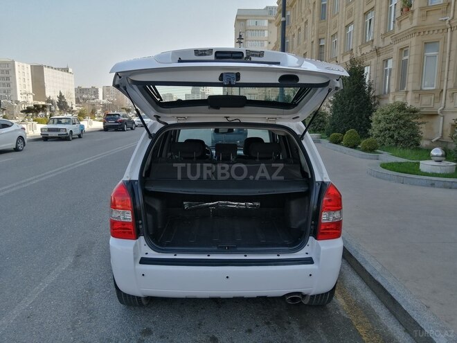 Hyundai Tucson 2008, 160,000 km - 2.0 l - 
