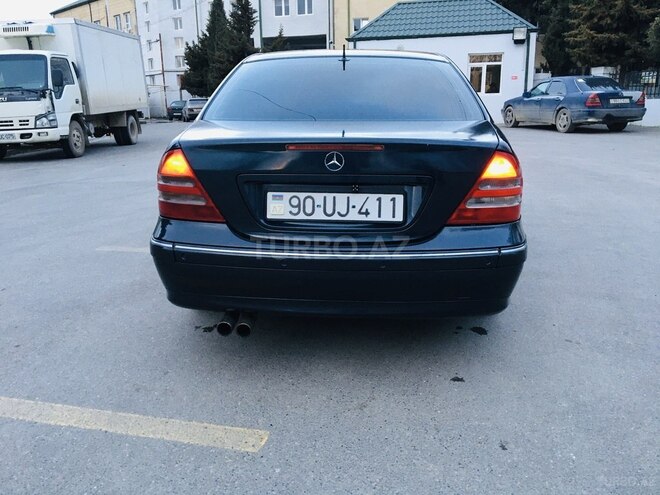 Mercedes C 200 2002, 333,000 km - 2.0 l - Bakı