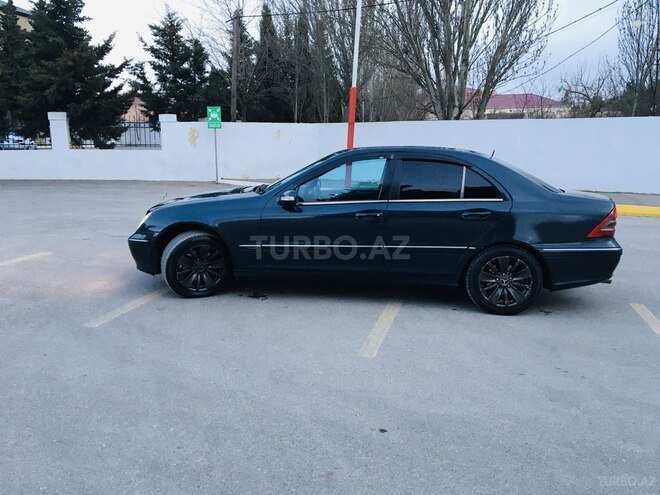 Mercedes C 200 2002, 333,000 km - 2.0 l - Bakı
