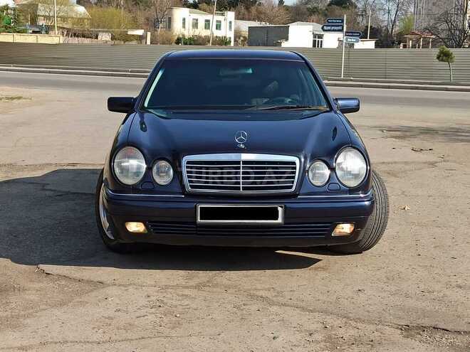 Mercedes E 240 1998, 214,325 km - 2.4 l - Göygöl