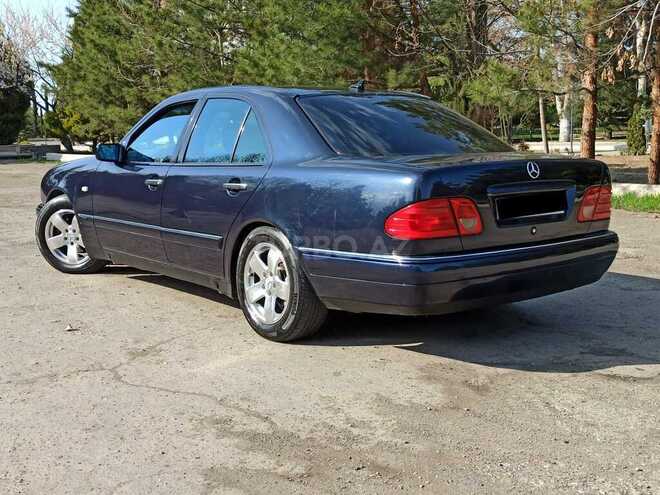Mercedes E 240 1998, 214,325 km - 2.4 l - Göygöl