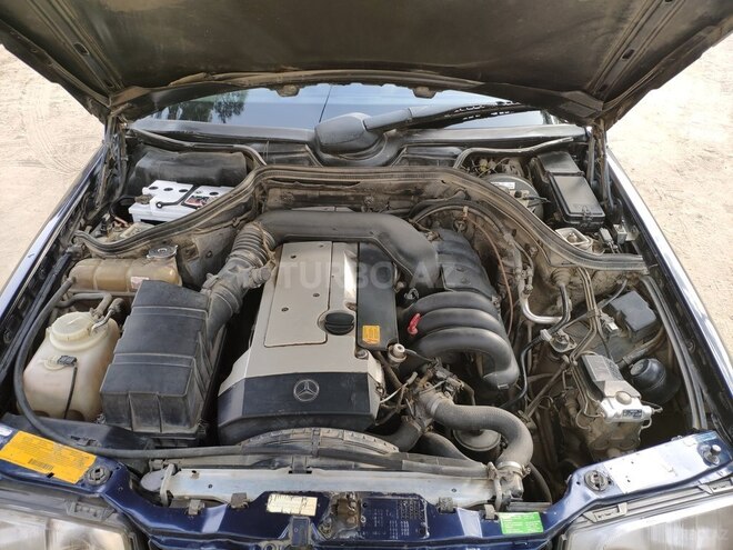 Mercedes E 320 1995, 378,000 km - 3.2 л - Bakı