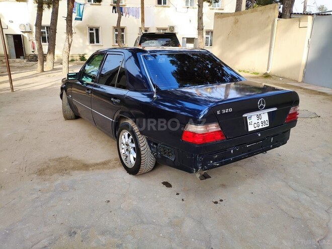 Mercedes E 320 1995, 378,000 km - 3.2 л - Bakı