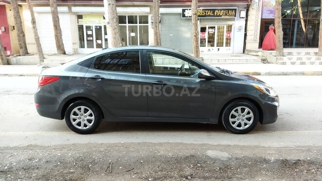 Hyundai Accent 2011, 158,000 km - 1.6 л - Şirvan