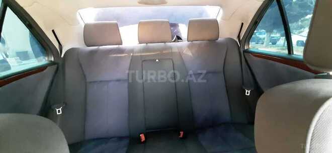 Mercedes E 270 2001, 319,000 km - 2.7 л - Sumqayıt