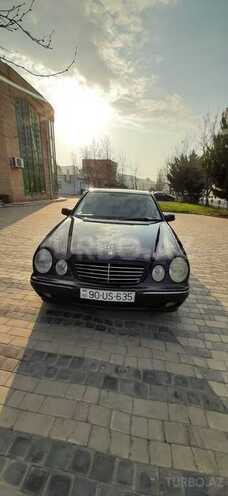 Mercedes E 270 2001, 319,000 km - 2.7 л - Sumqayıt