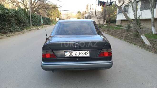 Mercedes E 250 1991, 321,011 km - 2.5 l - Sumqayıt