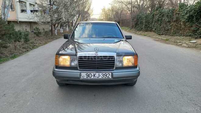 Mercedes E 250 1991, 321,011 km - 2.5 l - Sumqayıt