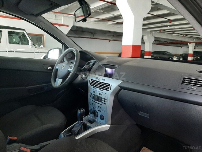 Opel Astra 2009, 198,000 km - 1.4 l - Bakı