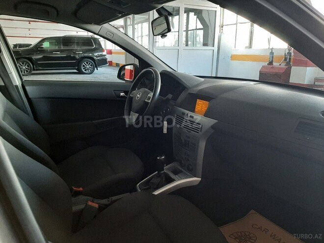 Opel Astra 2009, 198,000 km - 1.4 l - Bakı