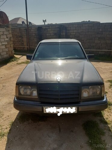 Mercedes E 250 1990, 280,000 km - 2.5 л - Bakı
