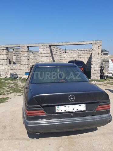 Mercedes E 250 1990, 280,000 km - 2.5 л - Bakı