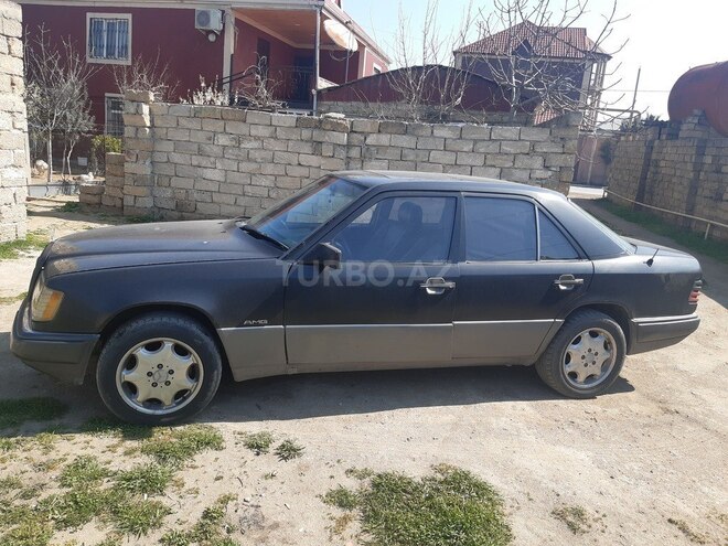 Mercedes E 250 1990, 280,000 km - 2.5 л - Bakı